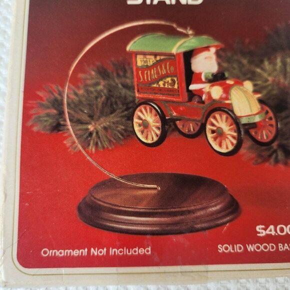 Vintage 80s Hallmark Ornament Display Stand Christmas Wood Base - Picture 3 of 5